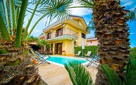 Casa Vacanze Etna Cocus